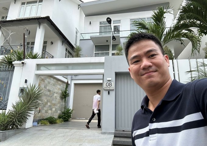 CẦN BÁN BIỆT THỰ LÀNG ĐẠI HỌC, GIÁ TỐT TẠI NHÀ BÈ - HỒ CHÍ MINH