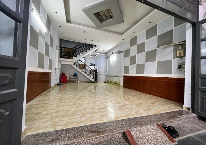 Bán gấp nhà riêng 4PN, 5WC, giá tốt tại Trường Chinh, Tân Hưng Thuận, Q12, HCM