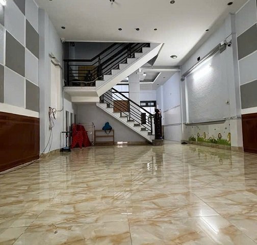Bán gấp nhà riêng 4PN, 5WC, giá tốt tại Trường Chinh, Tân Hưng Thuận, Q12, HCM