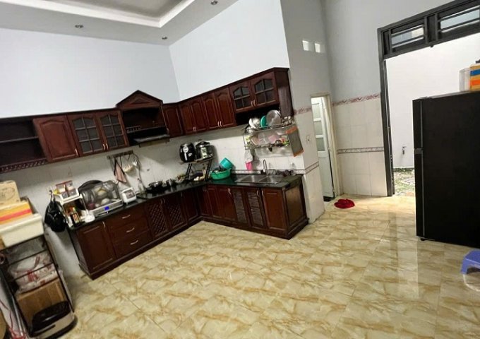 Bán gấp nhà riêng 4PN, 5WC, giá tốt tại Trường Chinh, Tân Hưng Thuận, Q12, HCM