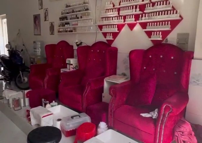 CẦN SANG TIỆM TÓC - NAIL  Vị Trí : 49 đường số 4, Bình Hưng Hòa A, Quận Bình Tân, HCM