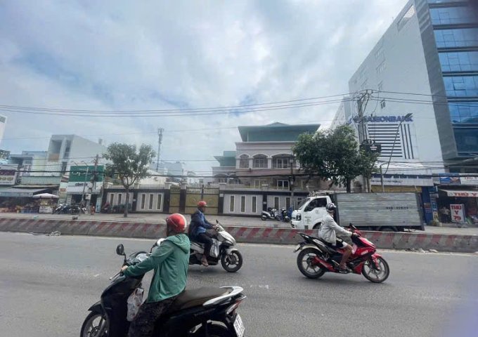 Bán gấp mặt tiền Huỳnh Tấn Phát, P Phú Thuận, quận 7, HCM chỉ 250 triệu/m2