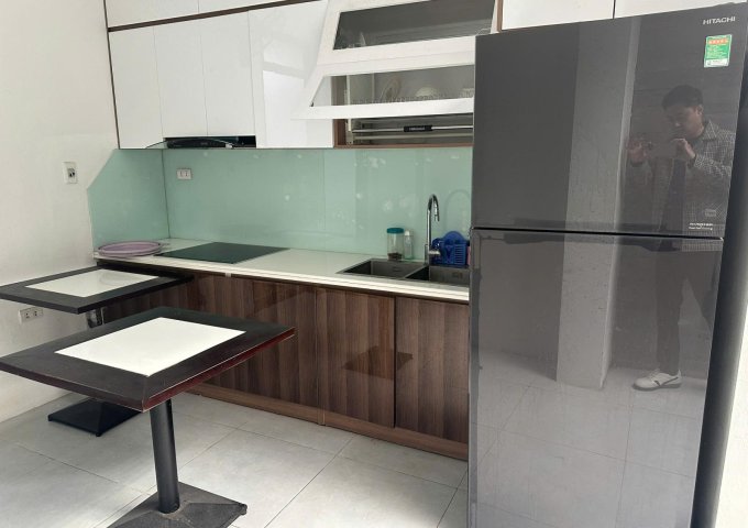 Cần cho thuê nhà mặt phố Thanh Nhàn, Hai Bà Trưng