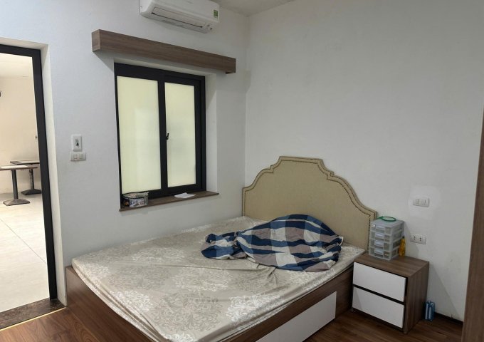 Cần cho thuê nhà mặt phố Thanh Nhàn, Hai Bà Trưng