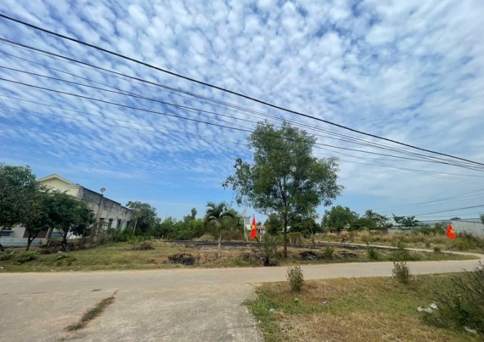 SIÊU PHẨM ĐẤT HAI MẶT TIỀN - VỊ TRÍ VÀNG XUÂN HƯNG