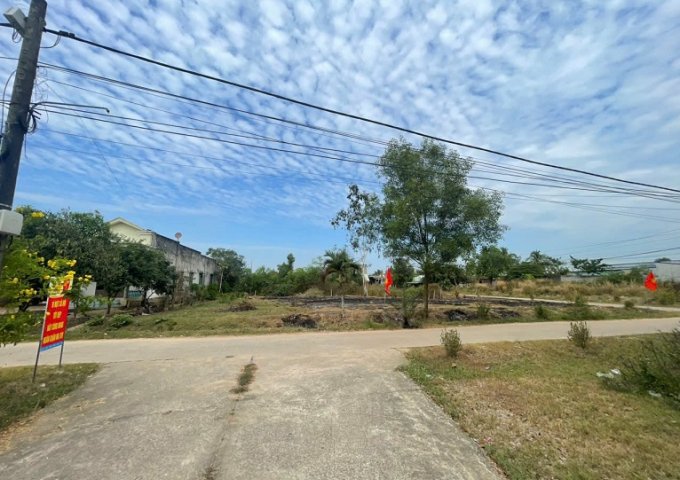 SIÊU PHẨM ĐẤT HAI MẶT TIỀN - VỊ TRÍ VÀNG XUÂN HƯNG