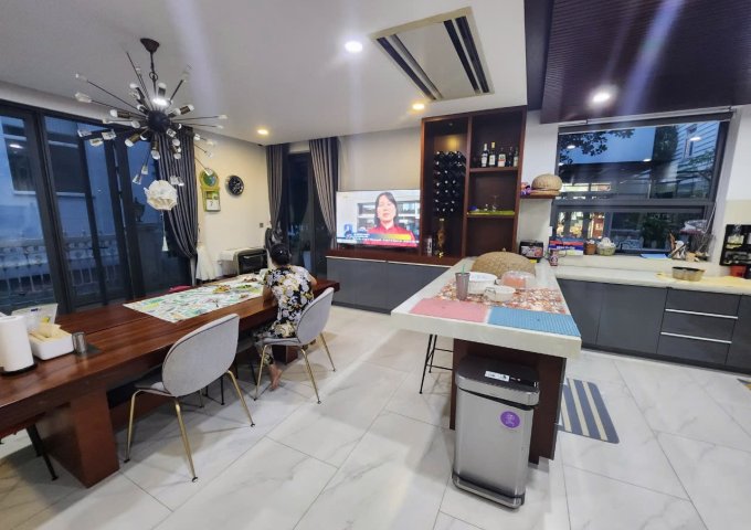 Bán Biệt Thự Trong Khu Biệt Thự Cao Cấp Sông Ông Lớn Quận Bình Chánh.DT:12x28m.Giá 45 Tỷ