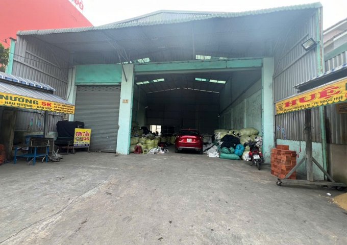 Cho thuê kho xưởng, phù hợp mở quán cà phê, kho xưởng và bãi giữ xe Bình Chánh, TP HCM