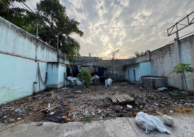 Cho thuê kho xưởng, phù hợp mở quán cà phê, kho xưởng và bãi giữ xe Bình Chánh, TP HCM