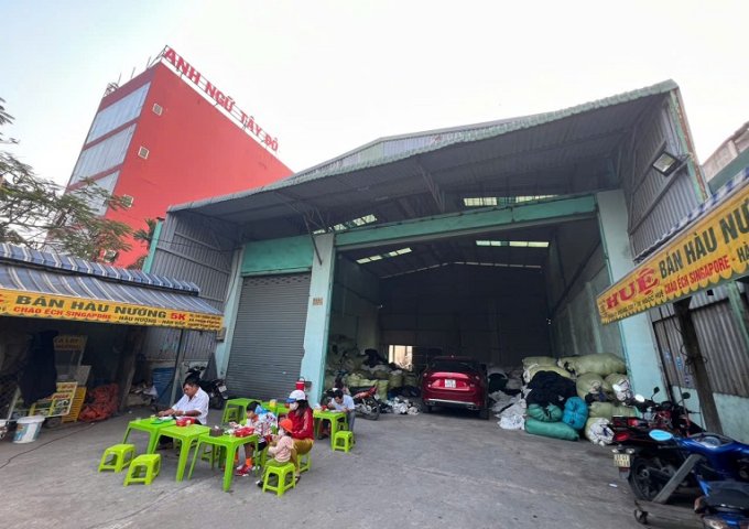 Cho thuê kho xưởng, phù hợp mở quán cà phê, kho xưởng và bãi giữ xe Bình Chánh, TP HCM