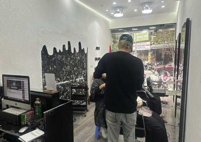 Sang nhượng SALON MỚI SỬA CÁCH ĐÂY 6 tháng. Chi tiết mời ae đọc bài và xem video nha