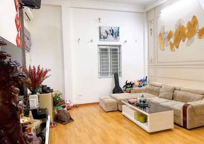 Bán nhà Khương Đình giá 6.8 tỷ, diện tích 36m2, 5 tầng, mặt tiền 4.5m