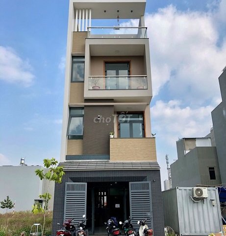 Chính chủ bán nhà 1 trệt 3 lầu, KDC Phú Hồng Thịnh 9 - TP Dĩ An.