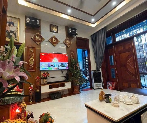 Gia đình về định cư tại Hà Nội Bán Căn Nhà 3 tầng mâm đúc đẹp lung linh tại hẻm liên tổ 3/4 Nguyễn Văn Cừ Gần Trường ĐH Y Dược Cần Thơ.