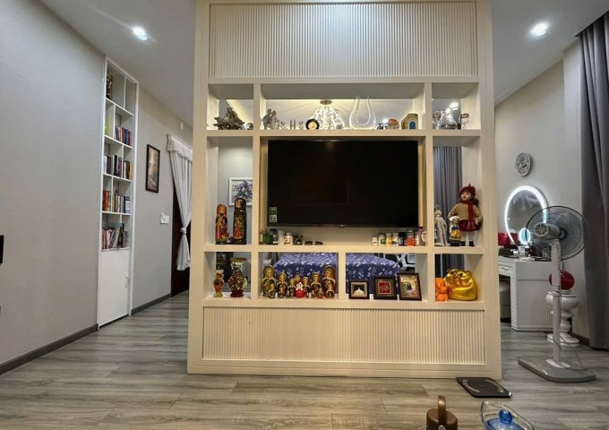 Bán Biệt Thự Đảo Nổi - View Sông Quận Cẩm Lệ, Đà Nẵng