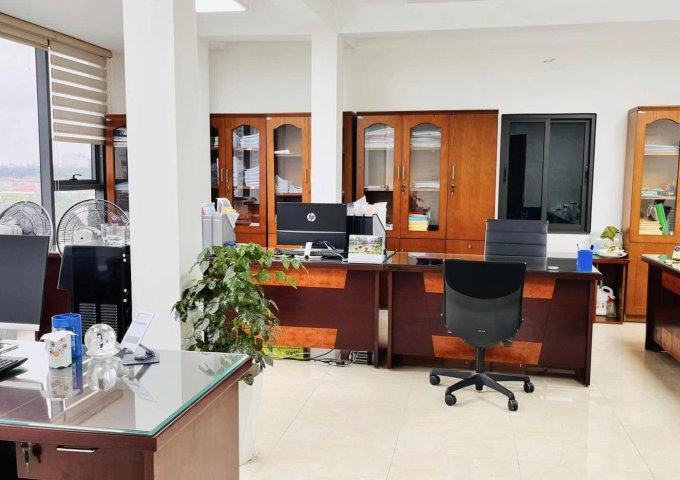 Chính chủ cho thuê toà nhà văn phòng: kinh doanh văn phòng,showroom, spa, trung tâm ngoại ngữ, phòng khám