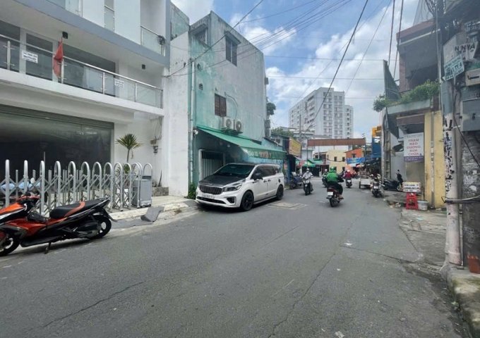 Cho thuê tầng trệt kinh doanh 4 x 10m vị trí ngay Đội Cung Bình Thới KẾ CHỢ