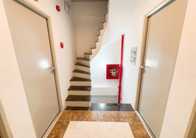 Bán nhà đất đường Kim Giang, 65m2 x 7 tầng, mặt tiền hơn 5m