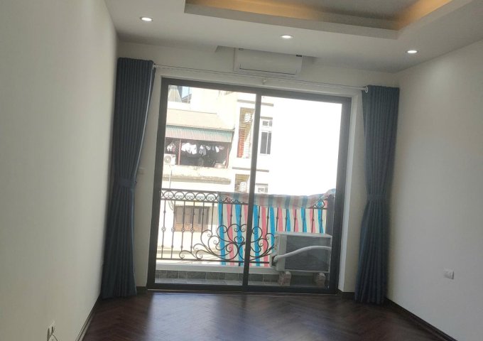 Nhà mới koong nợ tiền bán gấp giá rẻ Khuyến Lương 30m, 5 tầng, mặt tiền 4.1m, 5.25 tỷ Hoàng Mai.