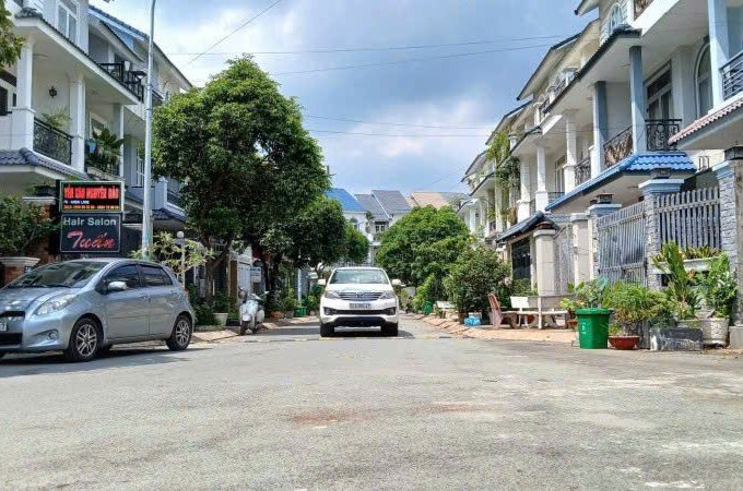 Bán Nhà Đẹp Đắc Địa Nhất Khu, Giá Rẻ Ngay Tại Nhơn Phú, Thủ Đức.