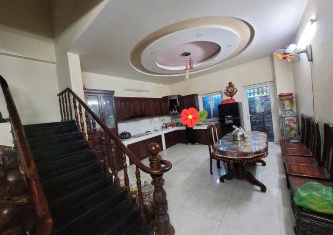 Bán Nhà Đẹp Đắc Địa Nhất Khu, Giá Rẻ Ngay Tại Nhơn Phú, Thủ Đức.