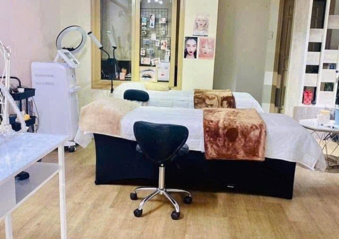 CẦN CHO THUÊ MẶT BẰNG LÀM SPA PHUN XĂM Địa chỉ: 10/13 Đặng Văn Ngữ p 10 quận Phú Nhuận
