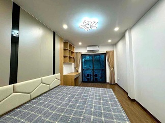 NHÀ ĐẸP SIÊU HOT PHỐ TÔN ĐỨC THẮNG- RẼ NHẸ RA MP - HAI THOÁNG - FULL NỘI THẤT.