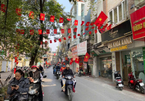 Bán nhà mặt phố Khương Trung, hai mặt tiền và tiện kinh doanh