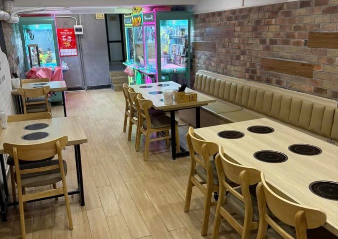 Cần sang nhượng cửa hàng full nội thất, thiết bị Nhà 2 tầng mặt tiền Giảng Võ