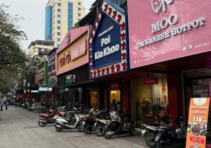 Cần sang nhượng cửa hàng full nội thất, thiết bị Nhà 2 tầng mặt tiền Giảng Võ