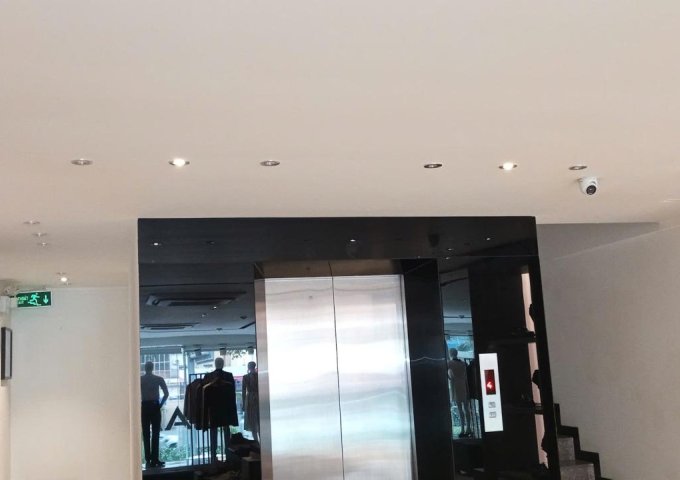 Cho thuê nhà 7 tầng 1 tum, mặt đường 32 Trần Phú, Hà Đông.