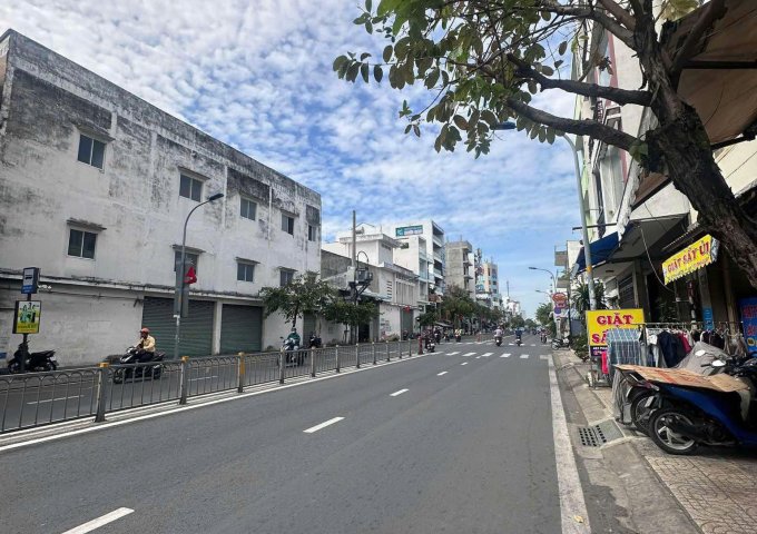 CHÍNH CHỦ BÁN ĐẤT ĐÃ CÓ SỔ ĐANG CÓ NHÀ 375,8m2