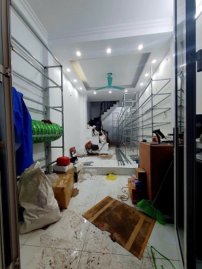 Nhà Tây Hồ Mặt Ngõ Đẹp Ô Tô Đi Thông chỉ 9,5 tỷ