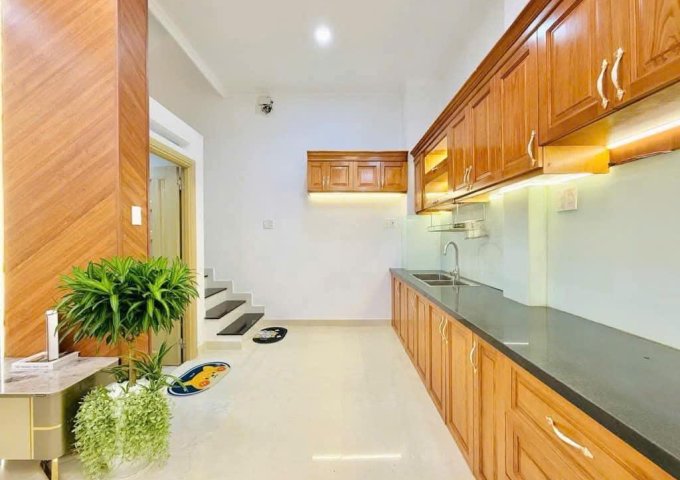 --Bán nhà phường 13 Tân Bình, MT Lê Tấn Quốc (4*30) 3 lầu - 108tr/m2