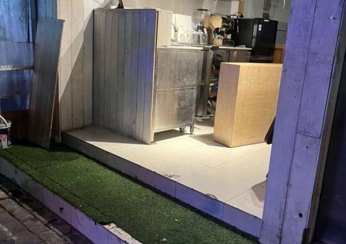 Cần sang quán cafe, nước ép ở 