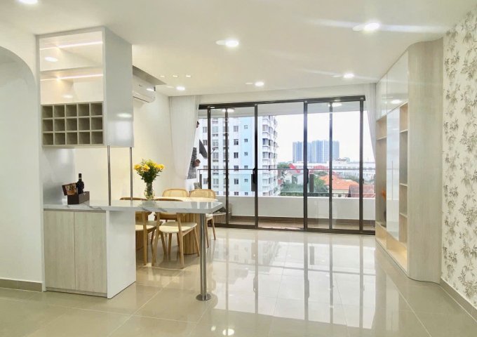 Cần bán căn hộ Nam Khang , Phú Mỹ Hưng, Quận 7, dt:120m2, 3PN , có ô xe hơi  hầm , giá : 7.4 tỷ.LH:0906611859 Thư