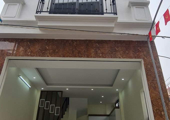 Bán nhà mặt phố Hạ Hồi, Tân Lập 32m2 x5 tầng. Cạnh Vinhomes Đan Phượng. Lô góc Ôtô vào nhà