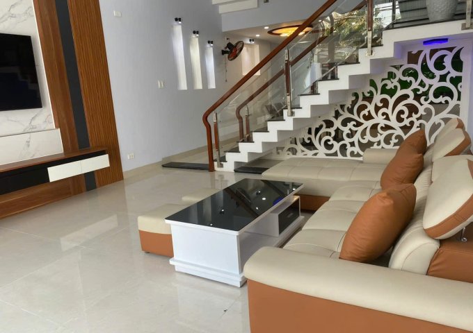 Bán Nhà 3 tầng Bùi Công Trừng Hoà Xuân 3 PN