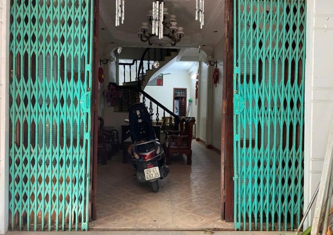 CHÍNH CHỦ CHO THUÊ NHÀ NGUYÊN CĂN NGÕ 141 QUAN NHÂN ĐỂ Ở, LÀM VĂN PHÒNG