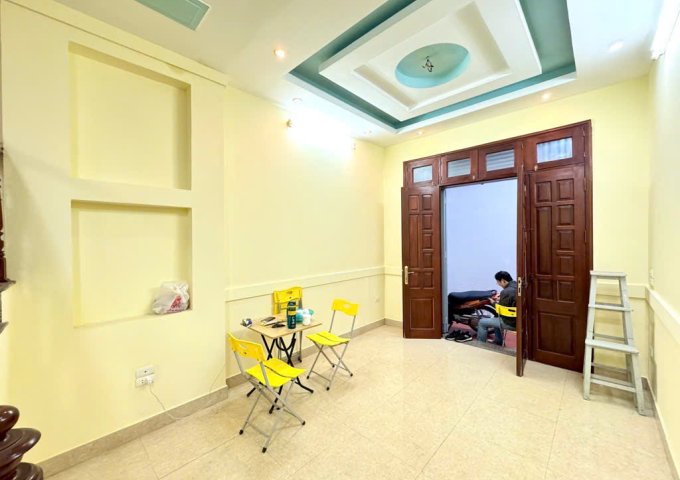 Bán Nhà Tam Trinh 43M 4 Tầng 5 Phòng Giá 6.19 Tỷ Sổ Riêng