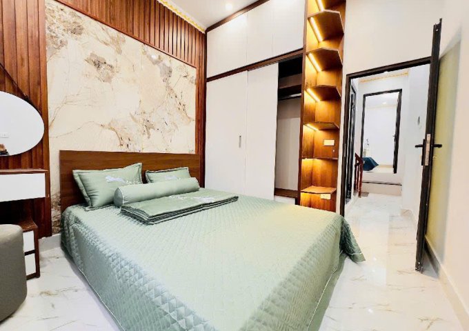 SIÊU PHẨM QUẬN HOÀNG MAI- NHÀ MẶT NGÕ - KINH DOANH - NGÕ THÔNG - Ô TÔ ĐỖ SÁT NHÀ 32m2 x 5 tầng