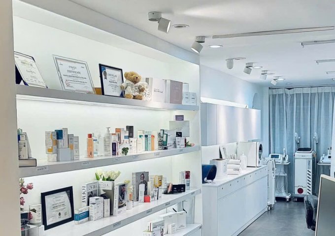 SANG NHƯỢNG MÔ HÌNH LÀM ĐẸP tại 33 MAI HẮC ĐẾ, HÀ NỘI