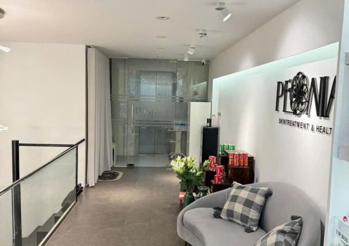 SANG NHƯỢNG MÔ HÌNH LÀM ĐẸP tại 33 MAI HẮC ĐẾ, HÀ NỘI