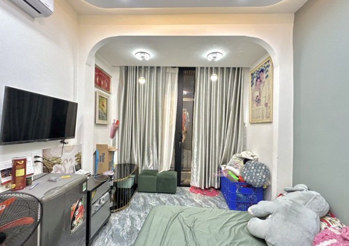 NHÀ ĐẸP HUỲNH VĂN BÁNH + TRẦN HUY LIỆU, PHÚ NHUẬN - TRỆT, LẦU, LỬNG - 23M2 - 3.5 TỶ.