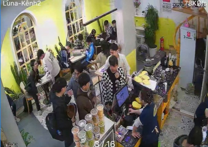 Sang nhượng shop cafe trà sữa tại Mai Dịch, Cầu Giấy