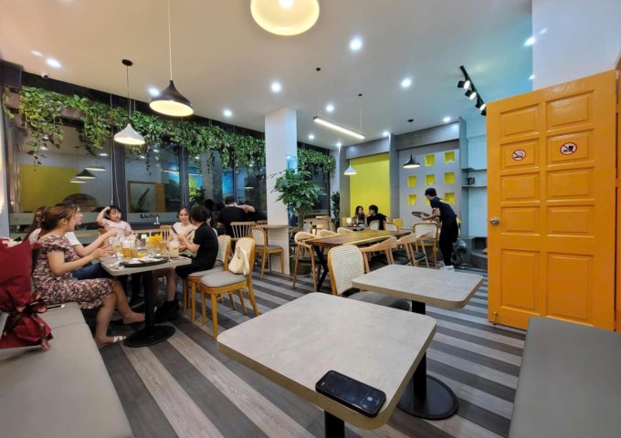 Sang nhượng shop cafe trà sữa tại Mai Dịch, Cầu Giấy
