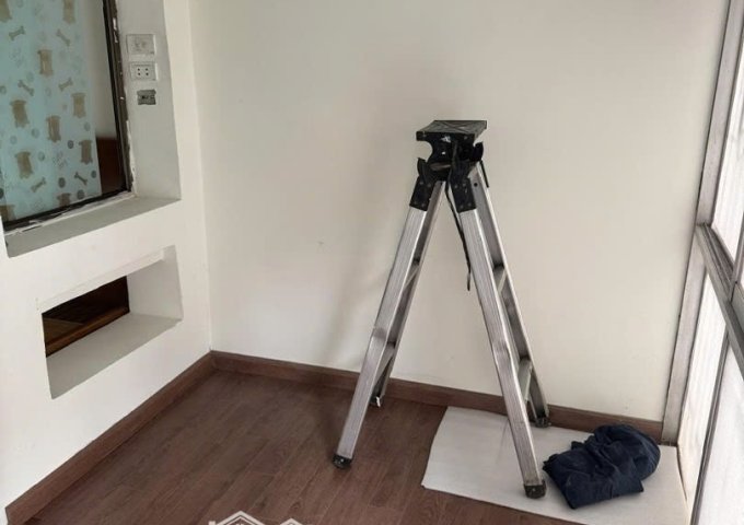 Cho Thuê Nhà Tầng 3 Khu Tập Thể, Nhà Phân Lô Đường Vĩnh Hồ, Phường Thịnh Quang, Đống Đa, Hà Nội