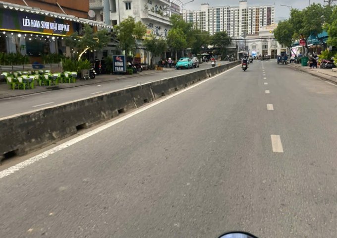 Bán 2 mặt tiền 17x40m giá 60 tỷ Đường Dương Thị Giang