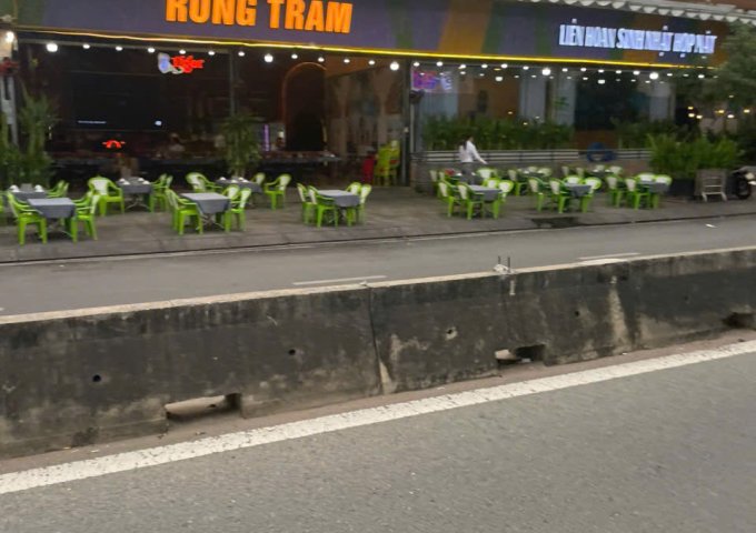 Bán 2 mặt tiền 17x40m giá 60 tỷ Đường Dương Thị Giang