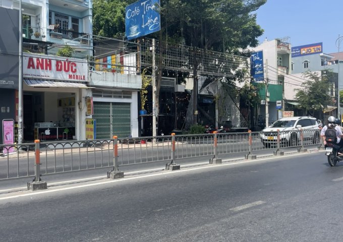 Bán nhà mặt phố Tô Ký, 15 tỷ, 120m2, 7PN, 5WC, 4 tầng, hàng hiếm tại Quận 12